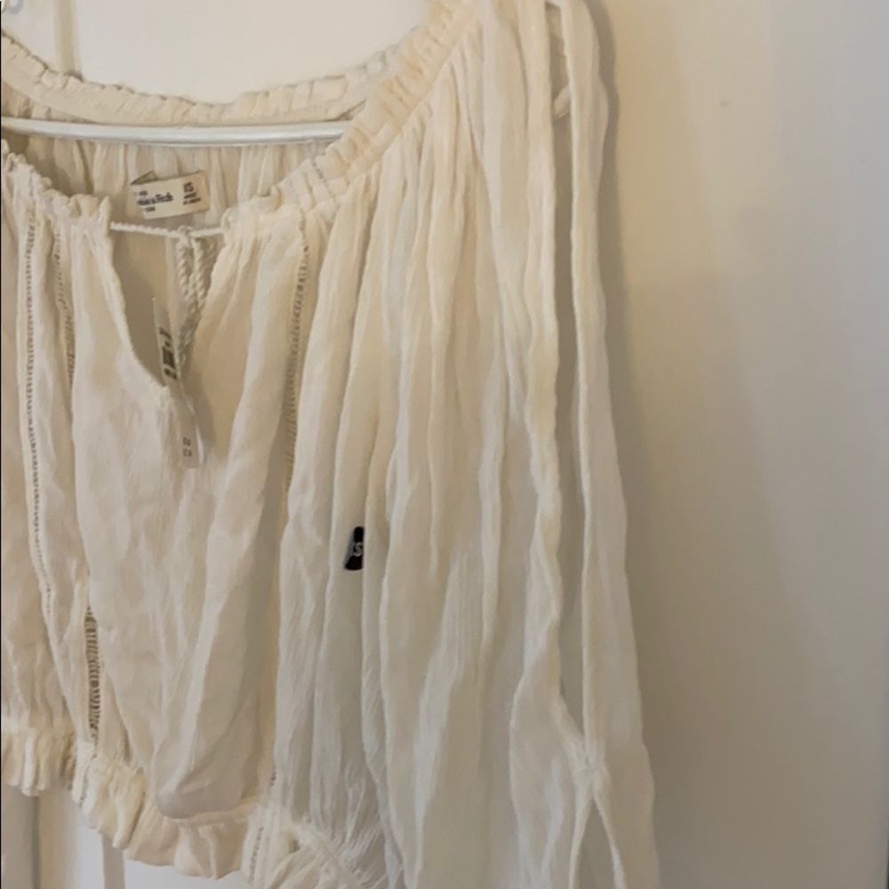 Abercrombie and Fitch Blouse - Picture 3 of 4